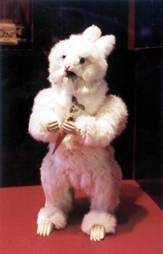 заяц из музея игрушки в Сергиевом Посаде